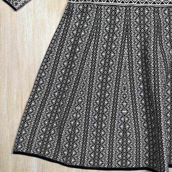 Nina Leonard Black & White Geometric Knit Fit & Flare Sweater Dress Plus 1X - Picture 4 of 16